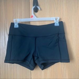 Workout shorts with pockets